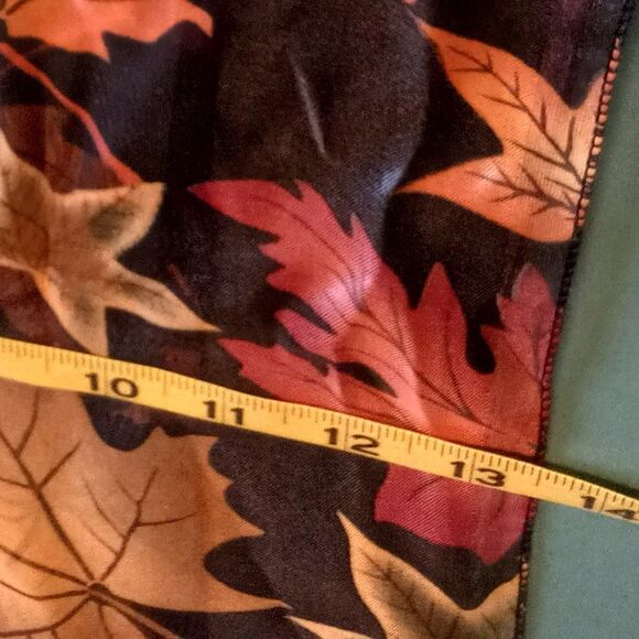 Maple Leaf Dark and Light Striped Fall colors Silk Feel Scarf Countrycore - Picture 3 of 5